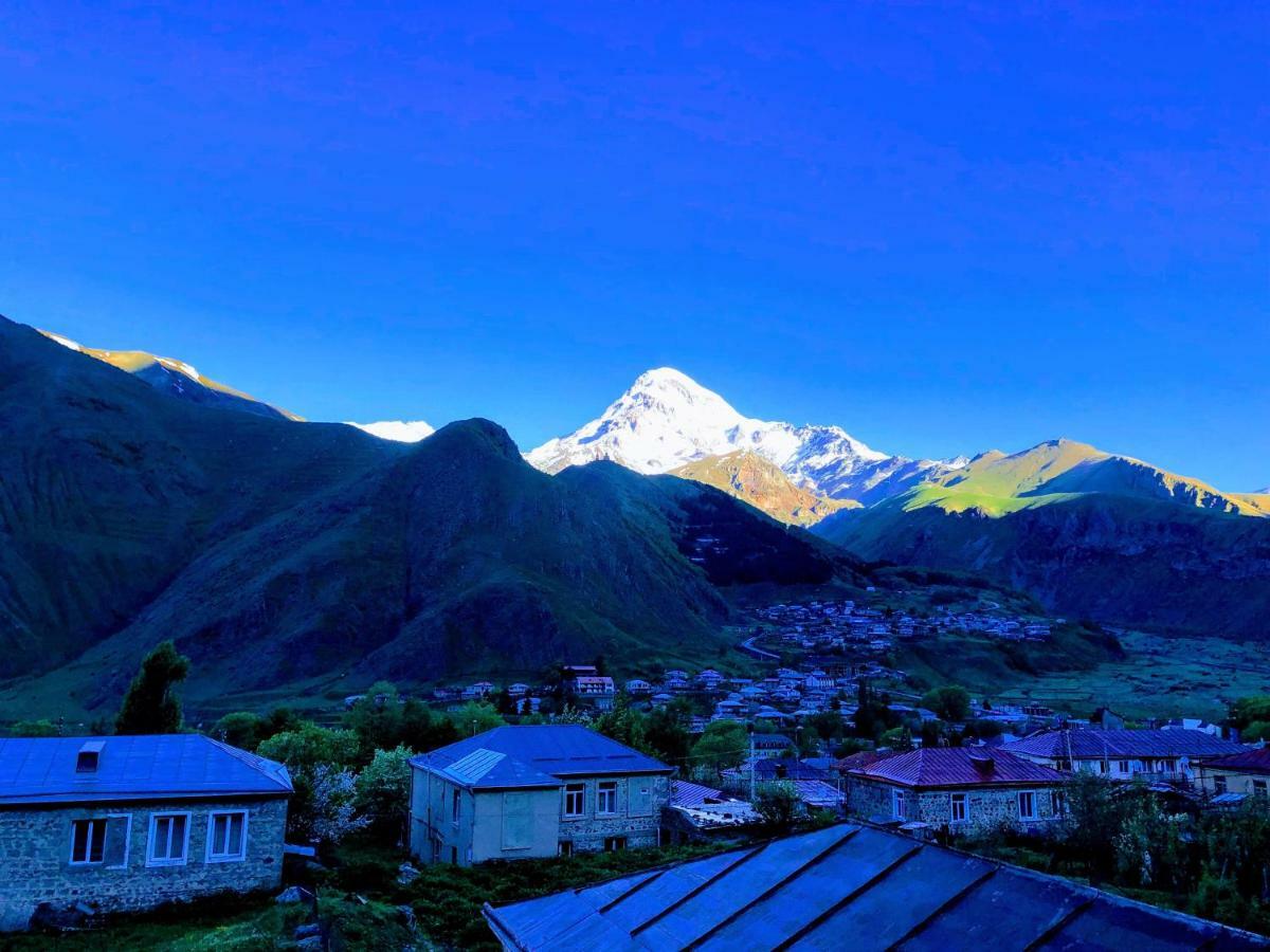 Lia Khaikashvili Guest House Kazbegi Ngoại thất bức ảnh
