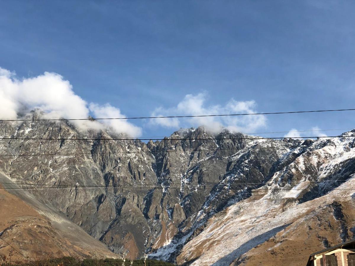 Lia Khaikashvili Guest House Kazbegi Ngoại thất bức ảnh