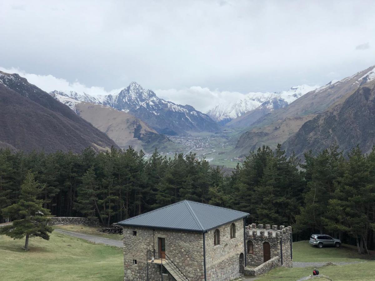 Lia Khaikashvili Guest House Kazbegi Ngoại thất bức ảnh